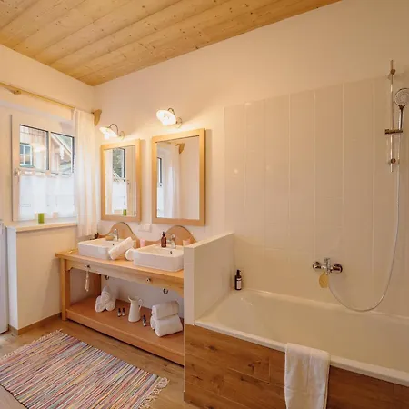 Near With Sauna *